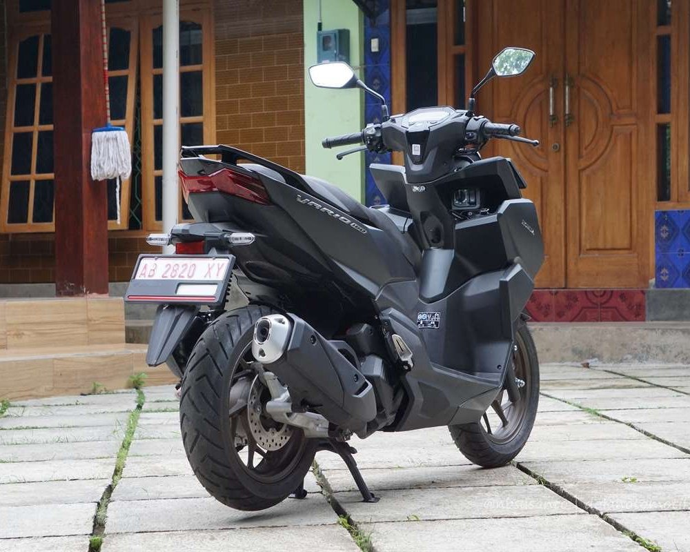 Honda-Vario-160-Spesifikasi-dan-Review-7